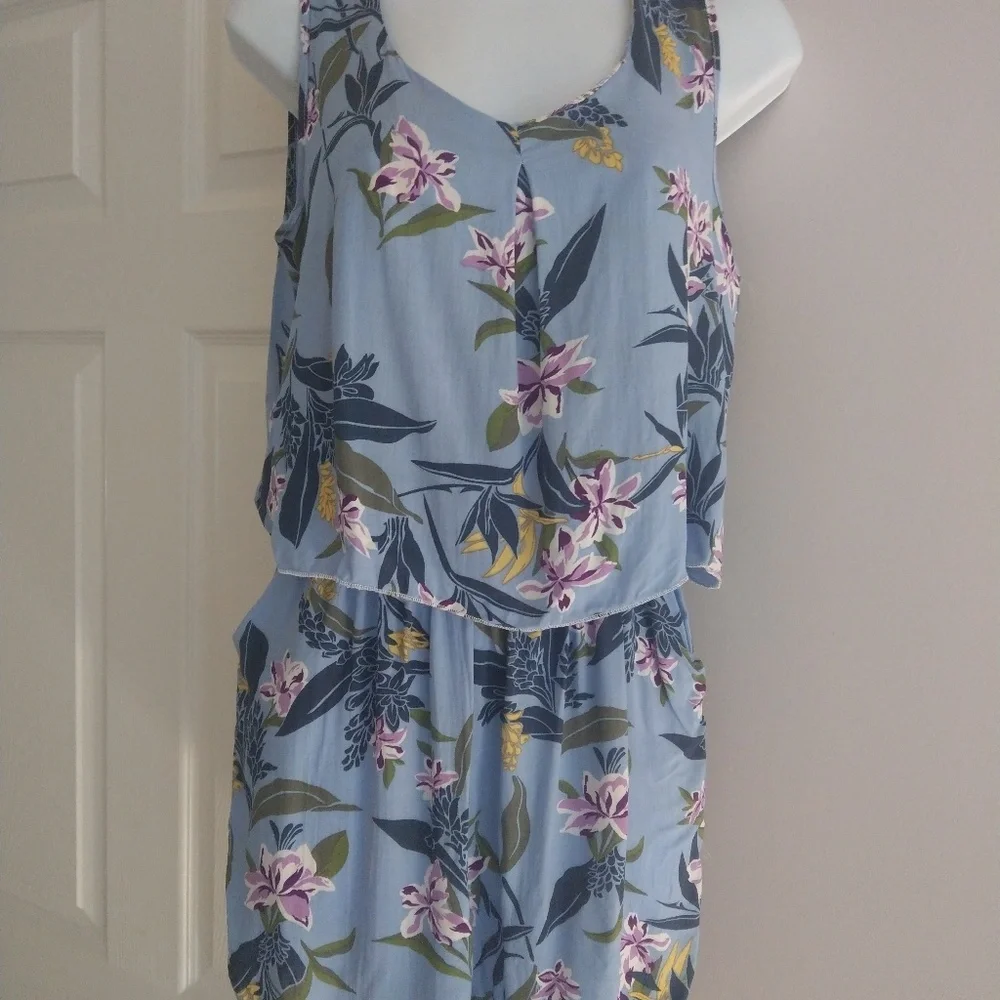 Floral one-piece romper, Size M,‎ NWT